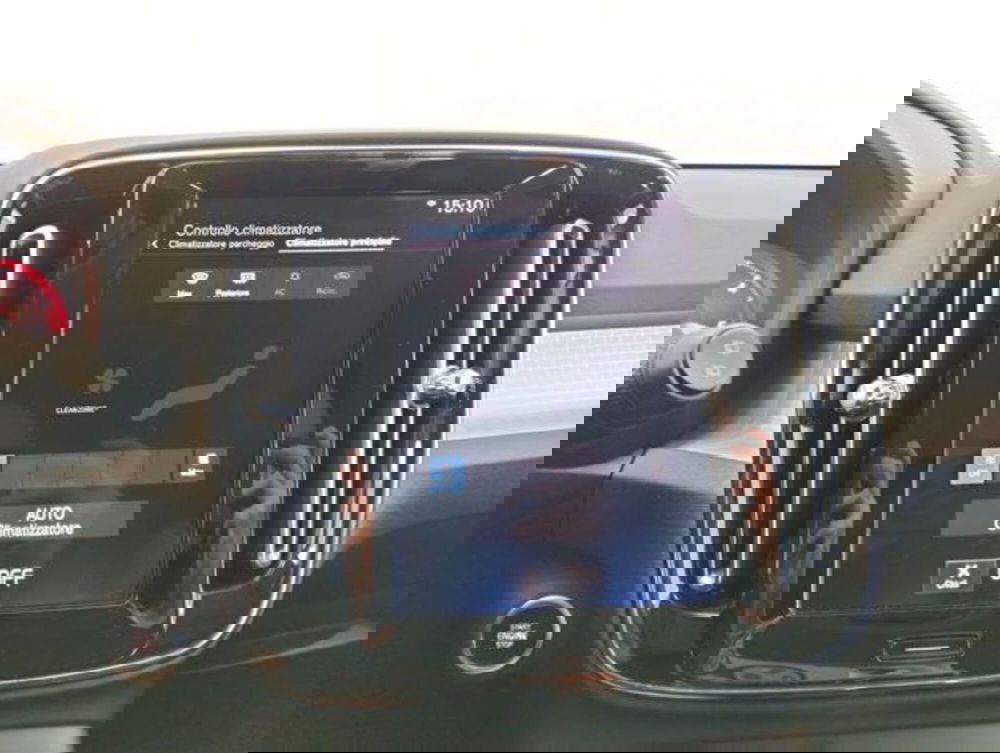 Volvo XC40 usata a Como (15)