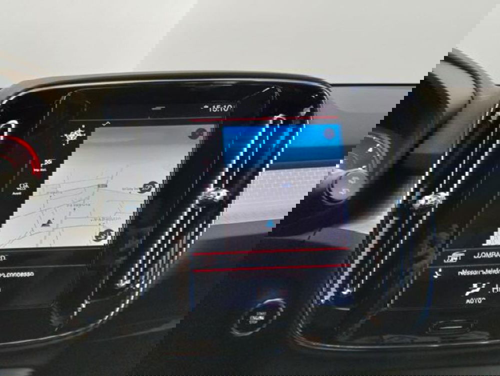 Volvo XC40 usata a Como (16)