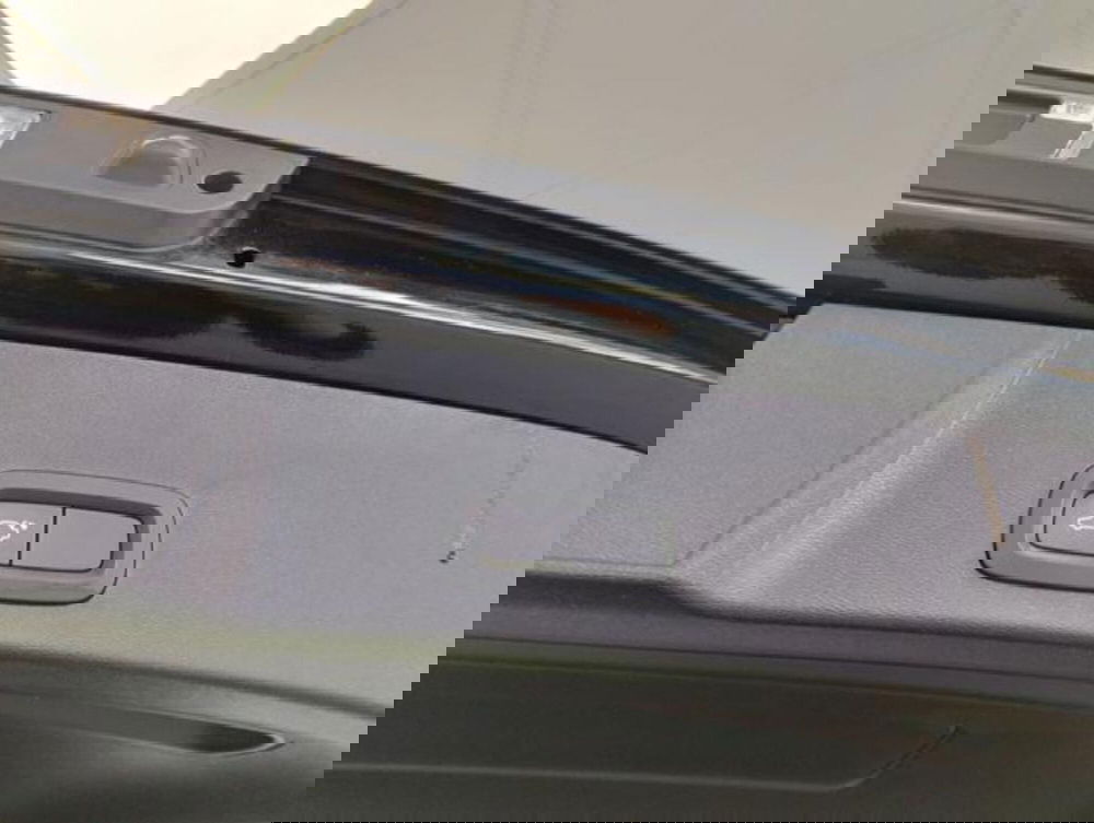 Volvo XC40 usata a Como (20)