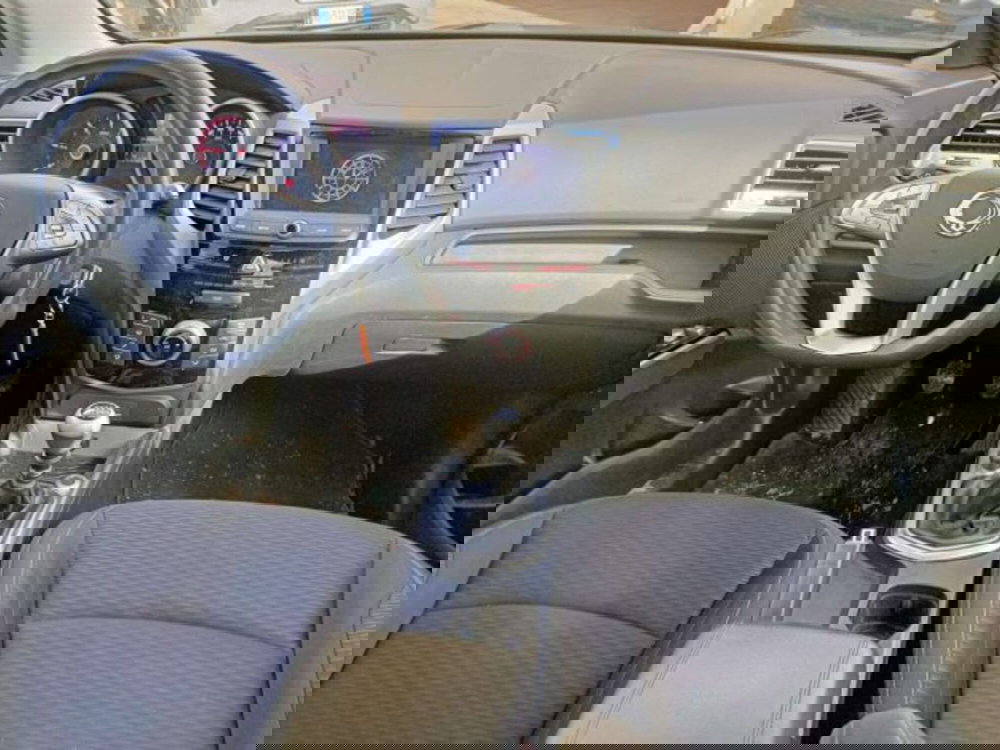 Ssangyong Tivoli usata a Firenze (12)