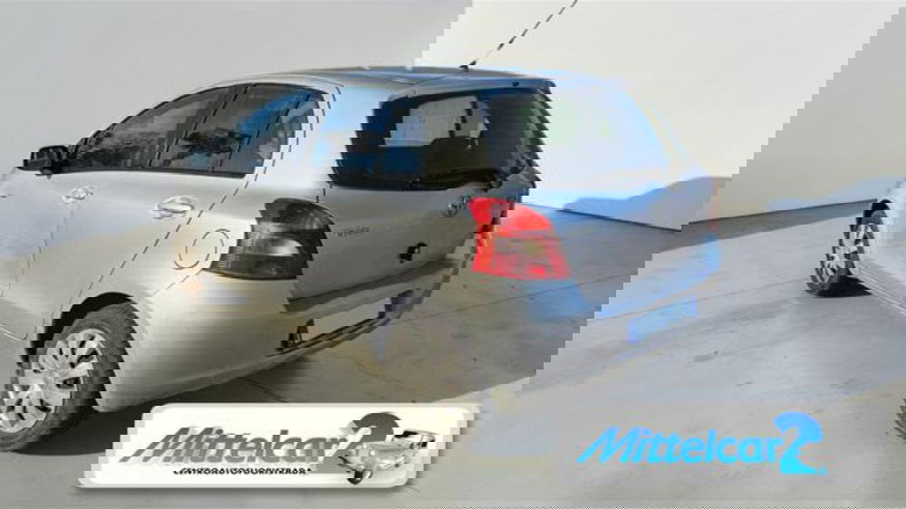 Toyota Yaris usata a Udine (4)