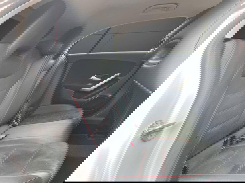 Mercedes-Benz Classe A Sedan usata a Milano (11)