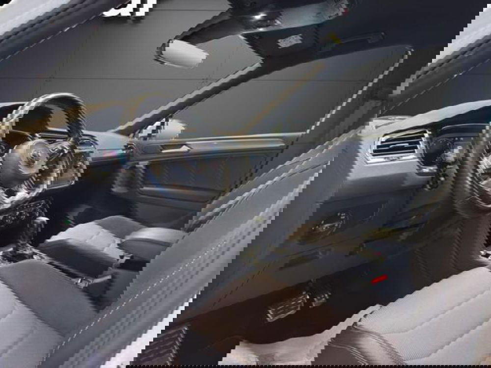Volkswagen Tiguan usata a Milano (10)