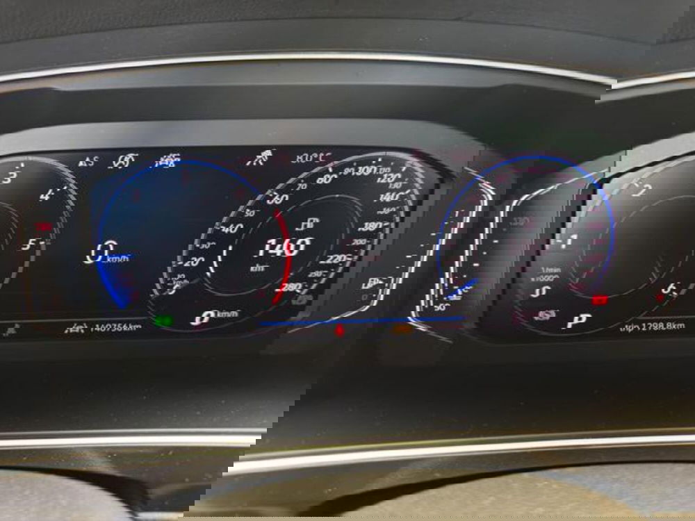 Volkswagen Tiguan usata a Milano (7)