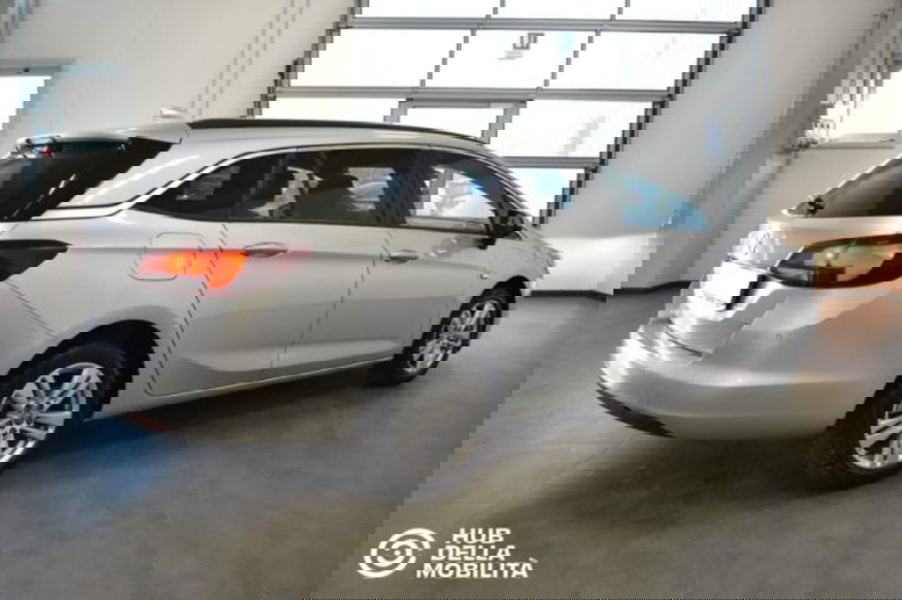 Opel Astra Station Wagon usata a Perugia (4)