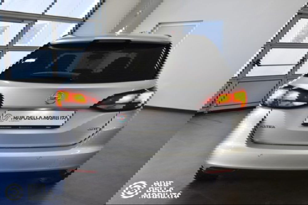 Opel Astra Station Wagon usata a Perugia (5)