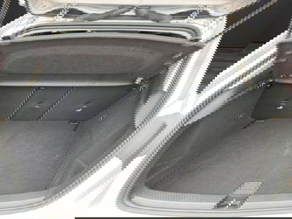 Mercedes-Benz Classe A Sedan usata a Novara (5)