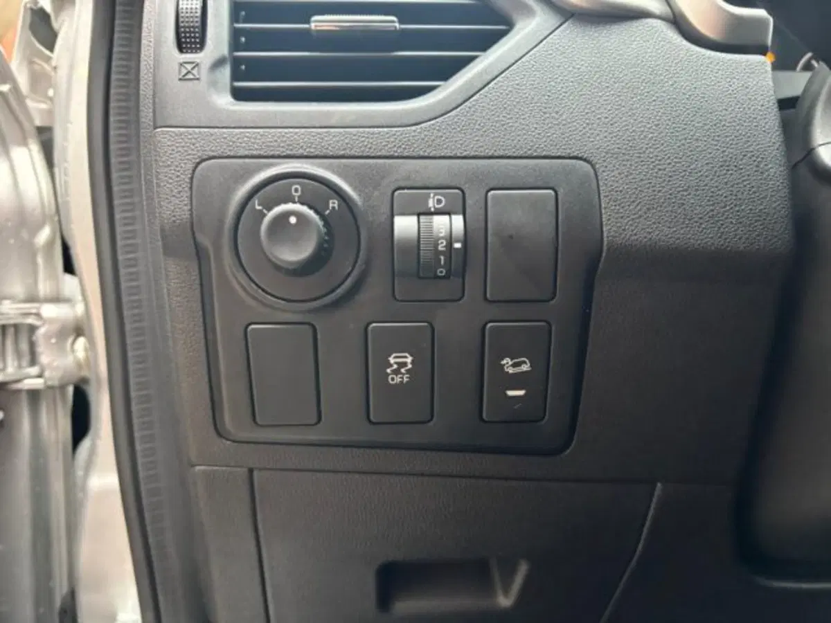 Mahindra KUV100 usata a Cuneo (13)