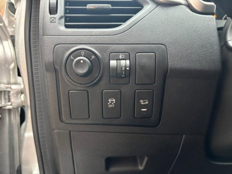 Mahindra KUV100 usata a Cuneo (13)