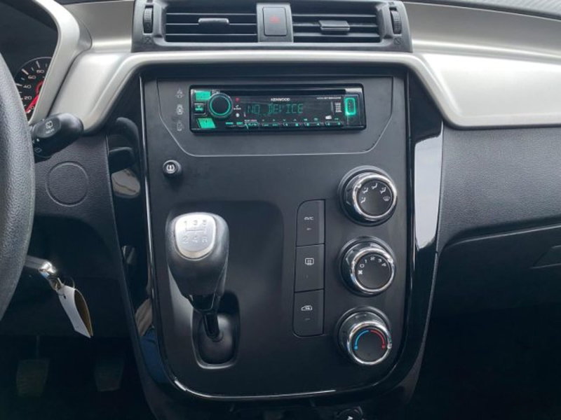 Mahindra KUV100 usata a Cuneo (16)