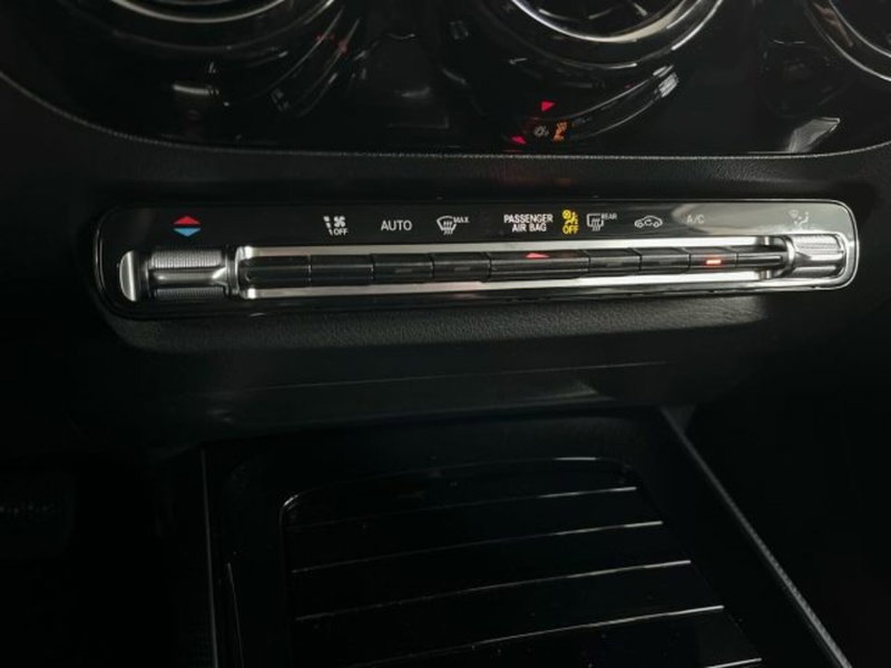 Mercedes-Benz GLA SUV usata a Verona (11)