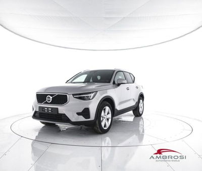 Volvo XC40 B3 automatico Core nuova a Corciano