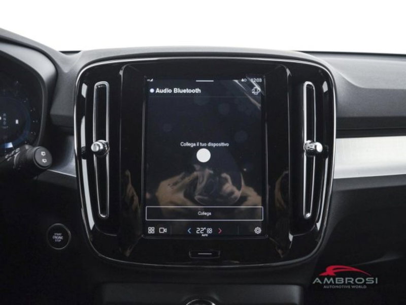 Volvo XC40 nuova a Perugia (14)