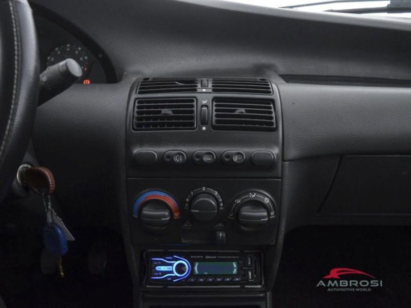 Fiat Punto usata a Perugia (15)