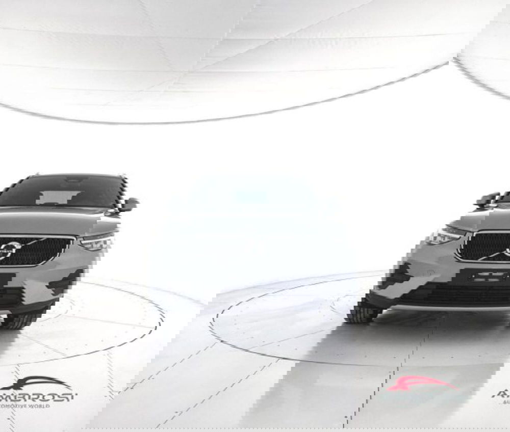 Volvo XC40 nuova a Perugia (5)