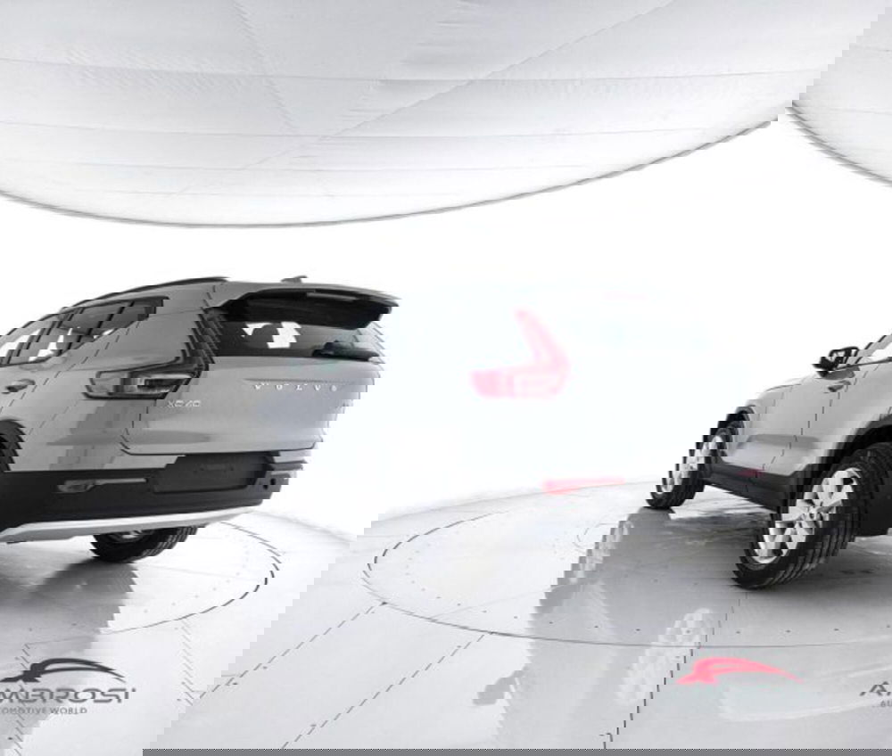 Volvo XC40 nuova a Perugia (4)