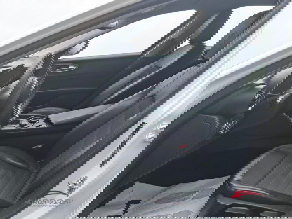 Alfa Romeo Giulia usata a Perugia (10)