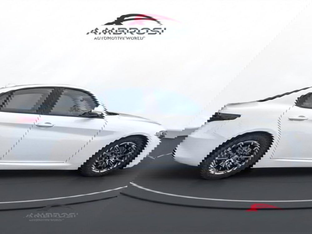 Alfa Romeo Giulia usata a Perugia (5)