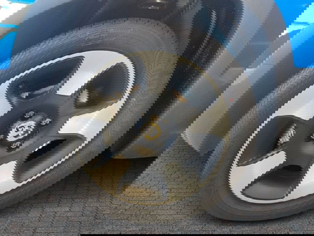 Fiat Panda Cross nuova a Lecco (7)