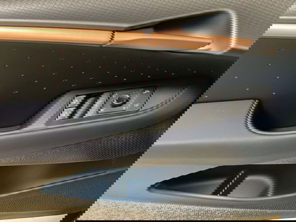 Cupra Tavascan nuova a Vicenza (17)