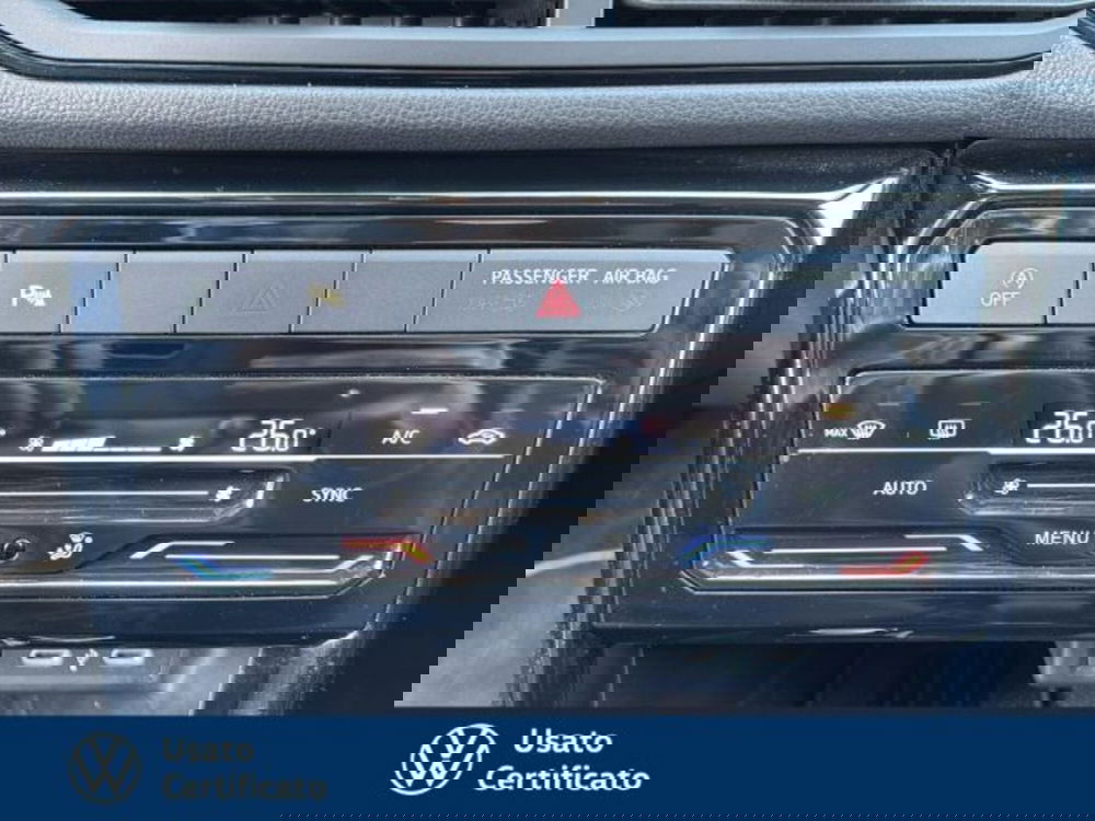 Volkswagen T-Cross usata a Vicenza (17)