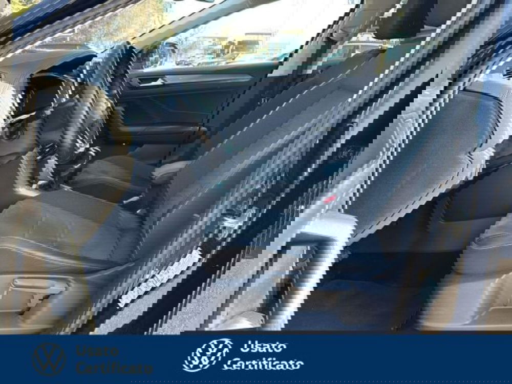 Volkswagen T-Roc usata a Vicenza (8)