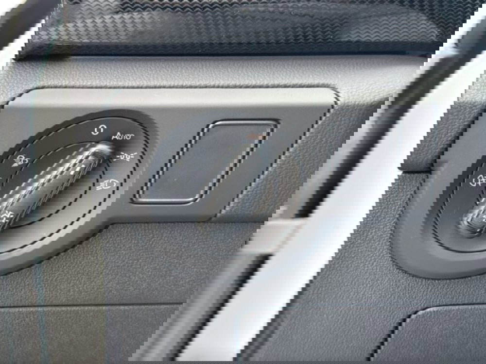 Volkswagen T-Cross nuova a Vicenza (14)