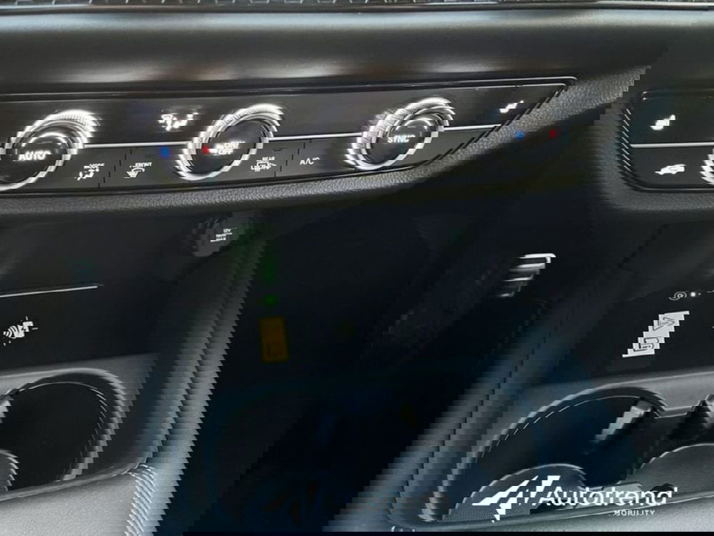 Honda ZR-V usata a Lecce (14)