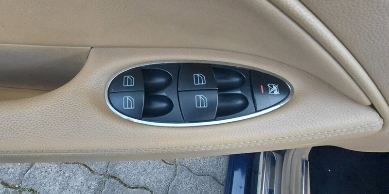 Mercedes-Benz CLS usata a Cosenza (11)