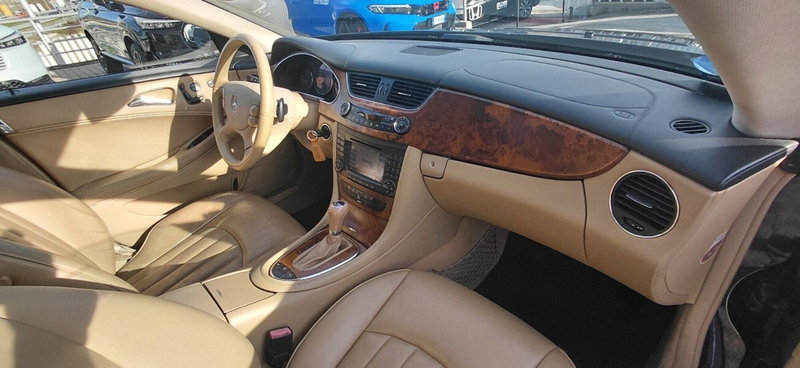 Mercedes-Benz CLS usata a Cosenza (15)