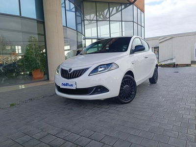 Lancia Ypsilon 1.0 FireFly 5 porte S&amp;S Hybrid Ecochic Silver del 2022 usata a Castelfranco di Sotto