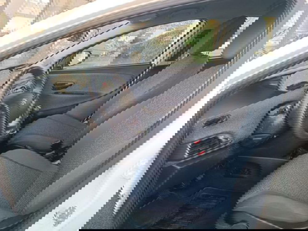 Lancia Ypsilon usata a Pisa (3)