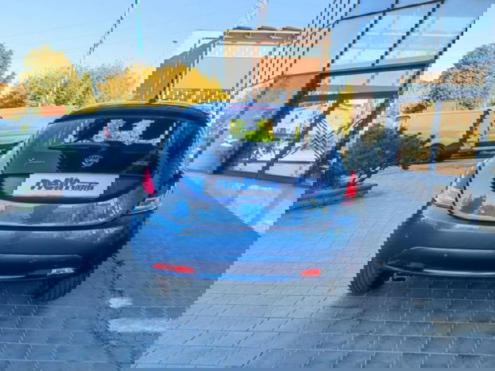 Lancia Ypsilon usata a Pisa (4)