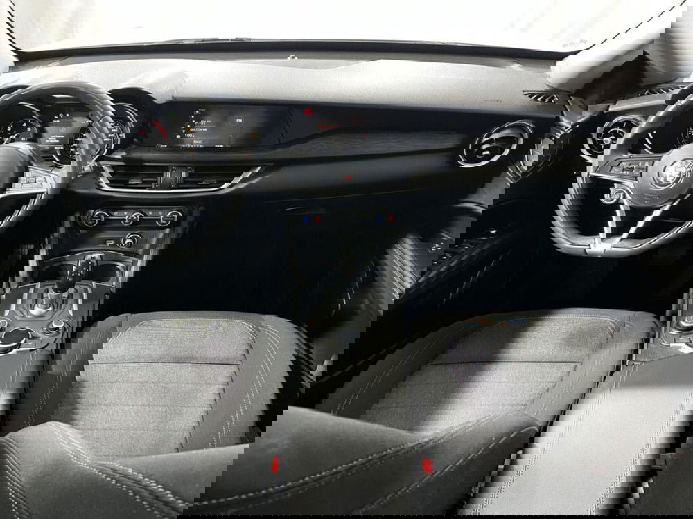 Alfa Romeo Stelvio usata a Sondrio (12)