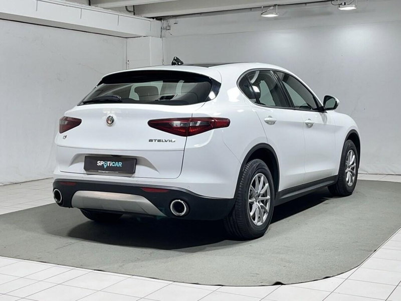 Alfa Romeo Stelvio usata a Sondrio (5)