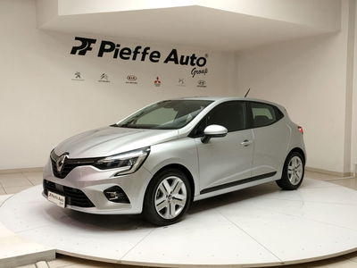 Renault Clio Full Hybrid E-Tech 140 CV 5 porte Zen del 2021 usata a Teramo
