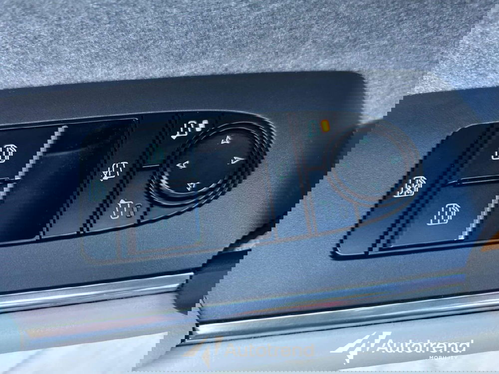 Mazda MX-30 usata a Bari (17)