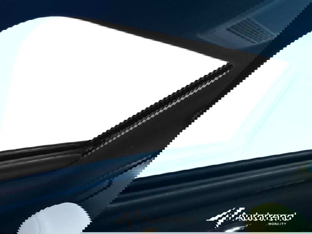 Mazda MX-30 usata a Bari (8)