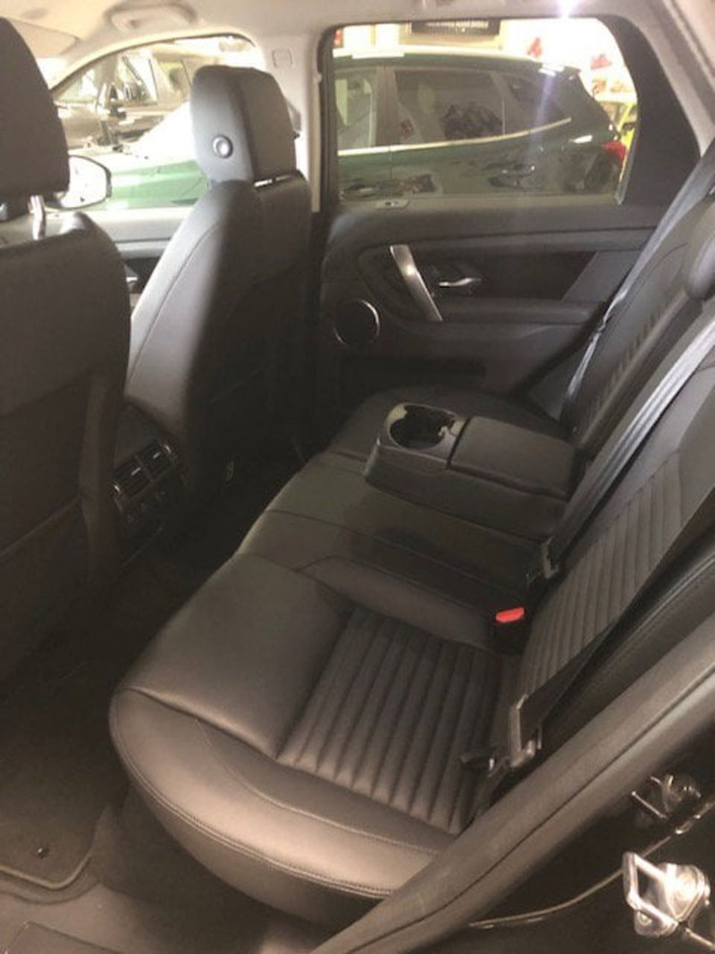 Land Rover Discovery Sport usata a Milano (14)