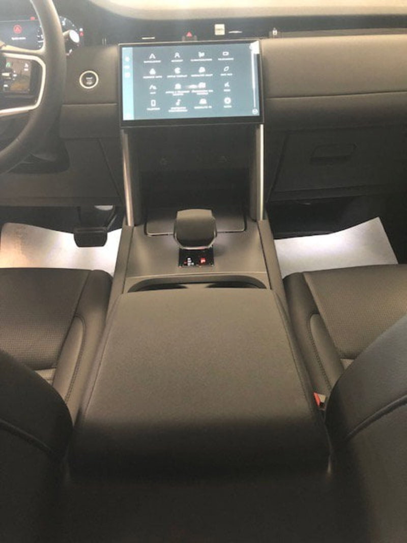 Land Rover Discovery Sport usata a Milano (15)