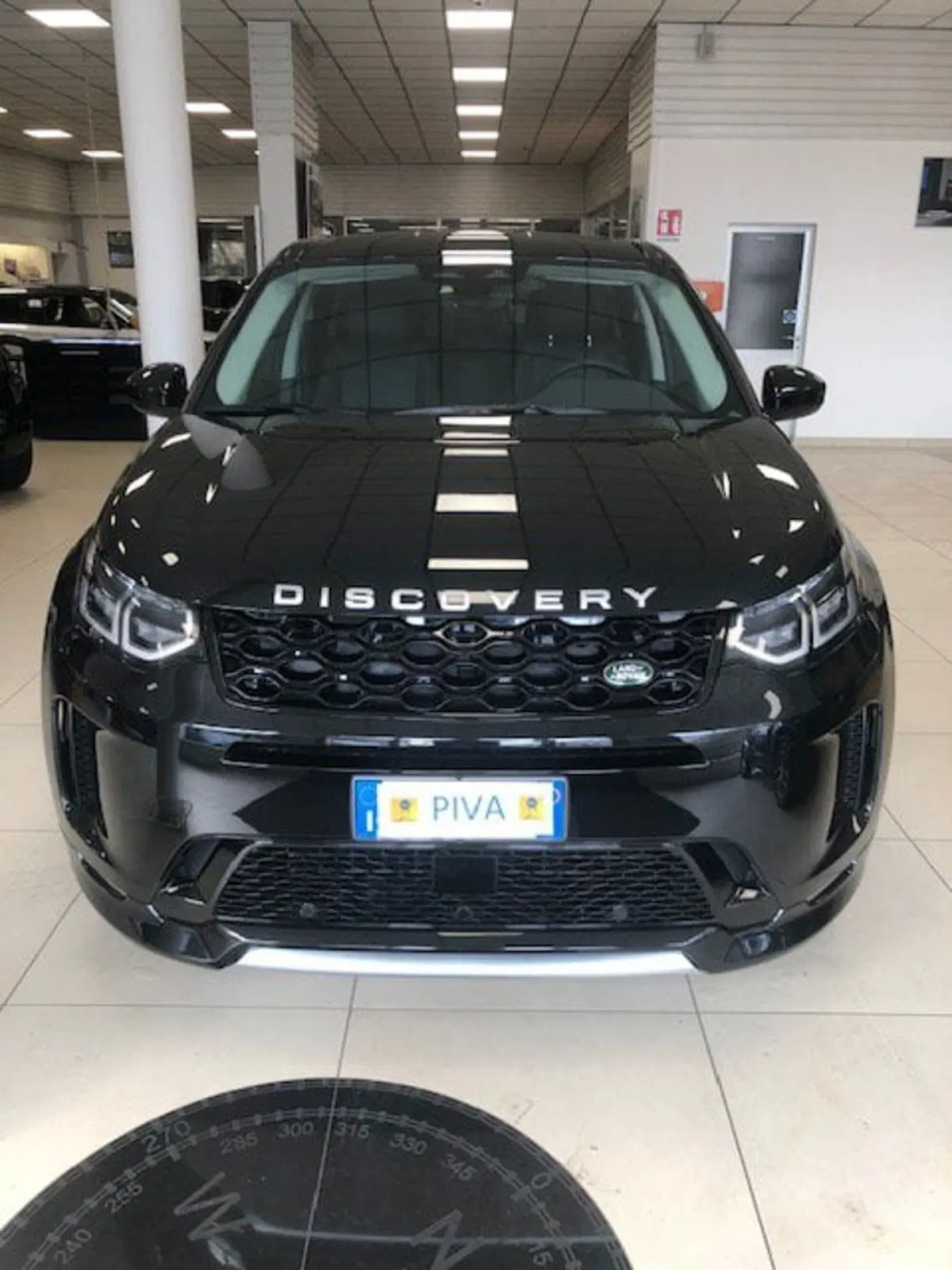 Land Rover Discovery Sport usata a Milano (2)