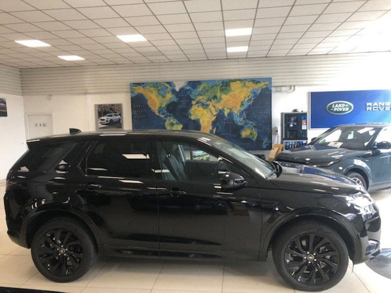 Land Rover Discovery Sport usata a Milano (5)