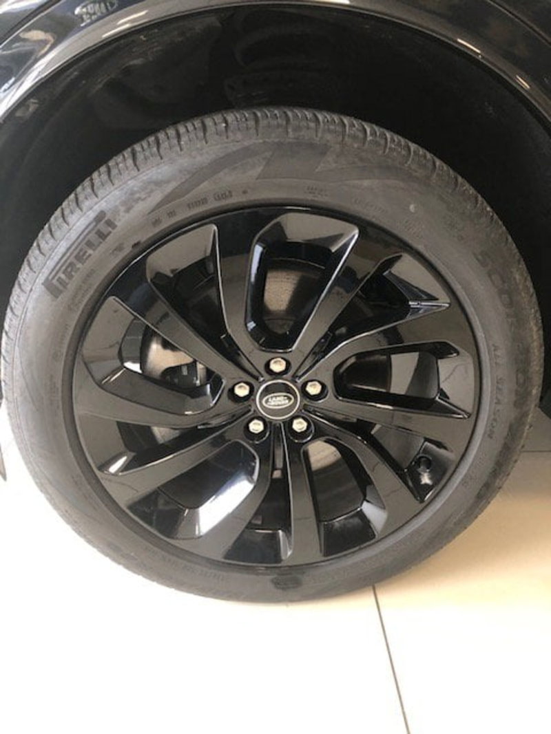 Land Rover Discovery Sport usata a Milano (9)