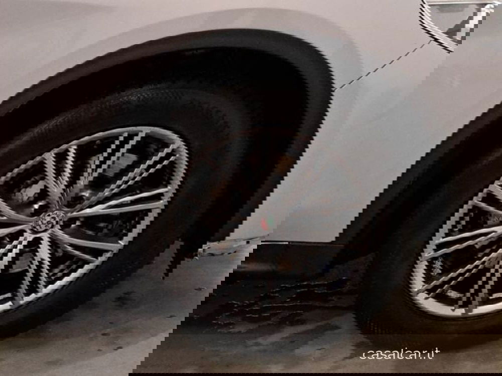 Alfa Romeo Stelvio usata a Salerno (16)