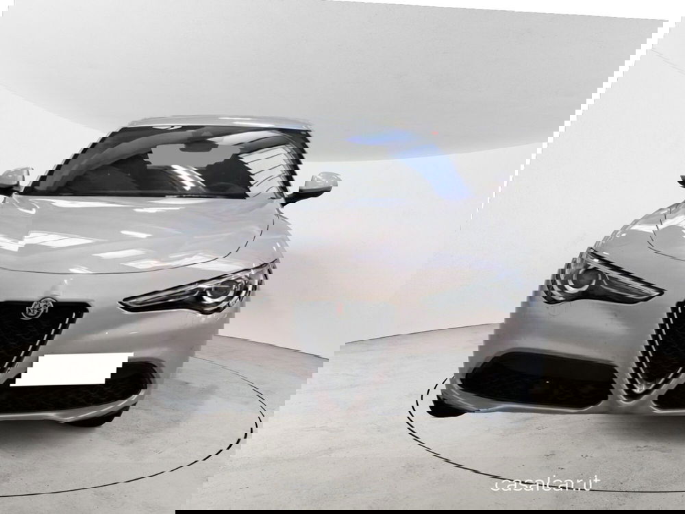 Alfa Romeo Stelvio usata a Salerno (2)