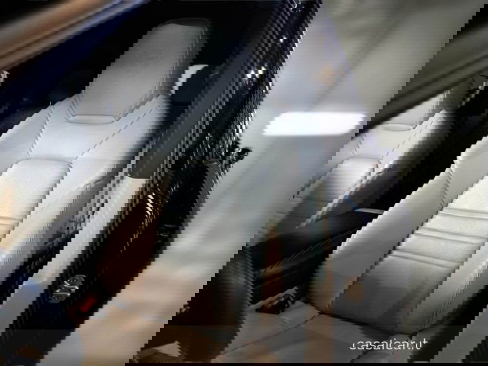 Porsche Cayenne usata a Salerno (11)