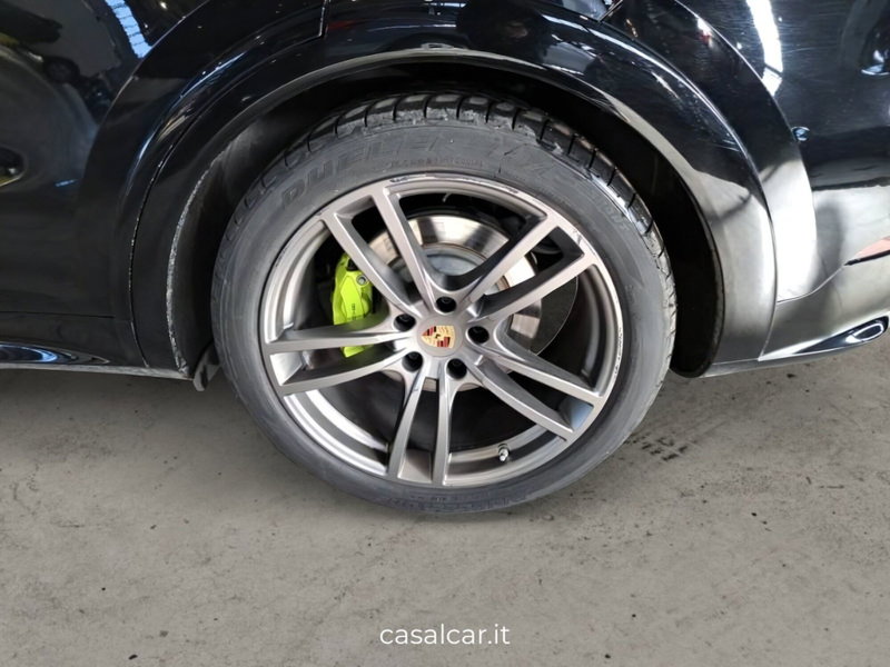 Porsche Cayenne usata a Salerno (19)