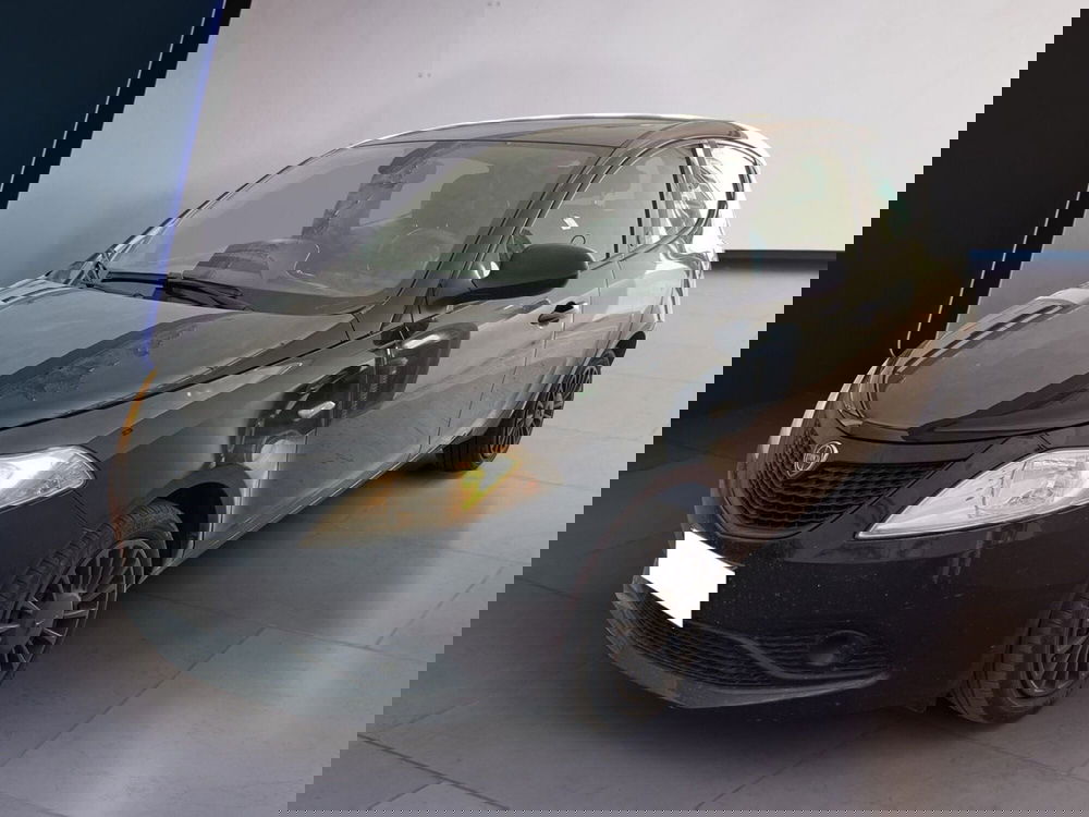 Lancia Ypsilon usata a Torino (2)