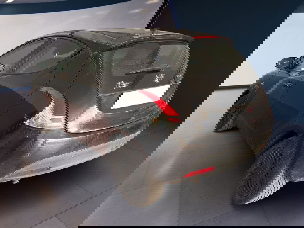 Lancia Ypsilon usata a Torino (6)