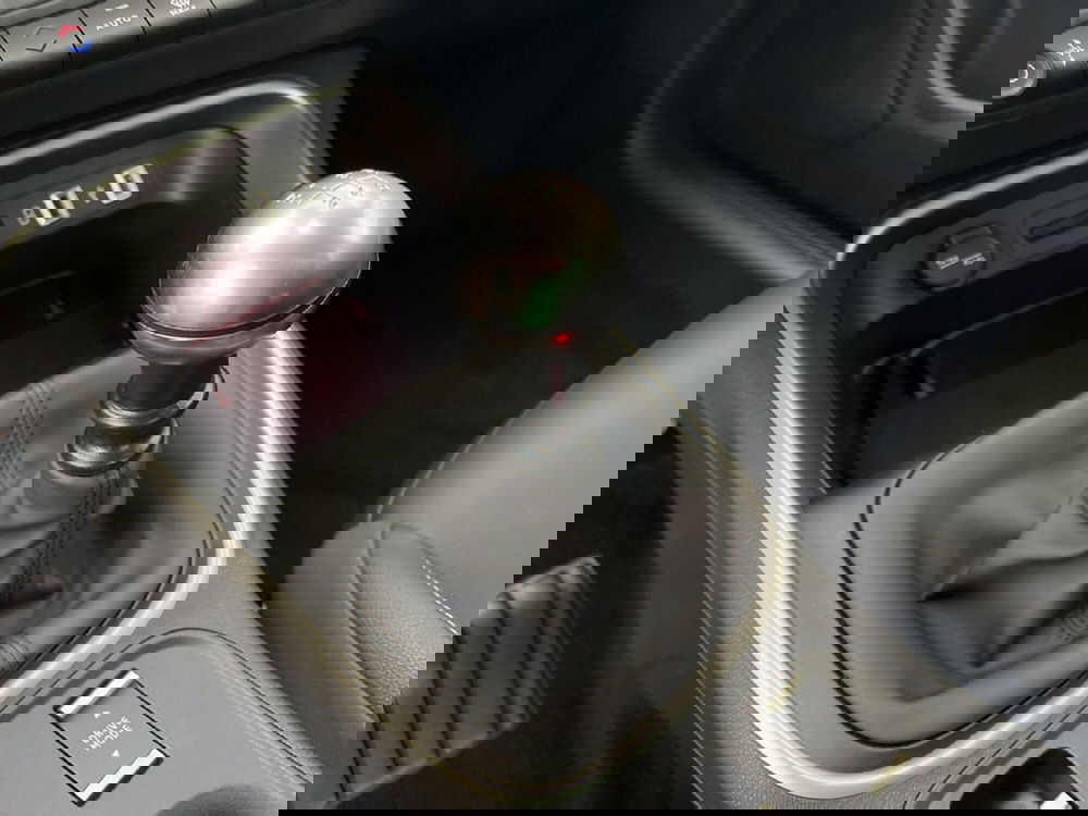 Jeep Avenger usata a Torino (14)